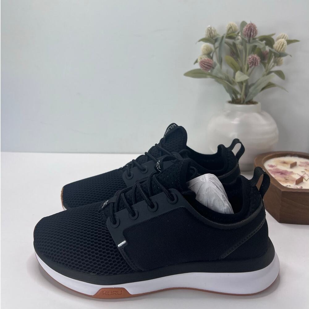 Kuru Atom Walking Comfort Sneaker Jet Black/White/Gum Women 5.5 Wide NWB